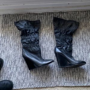 Jessica Simpson black scrunched boot